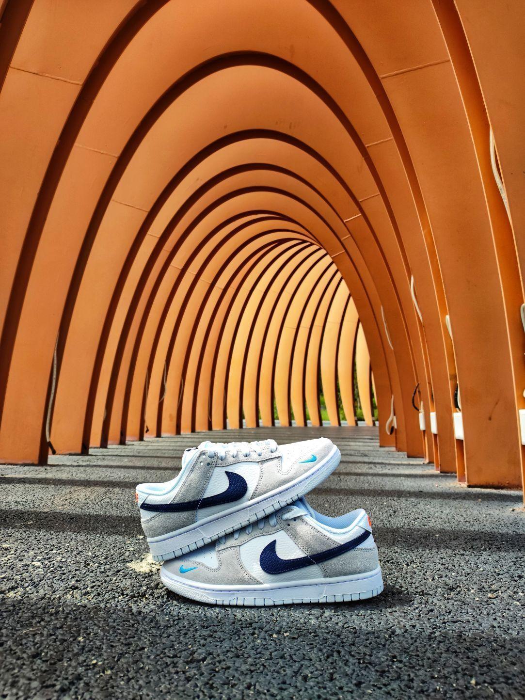 小徽标 Swoosh 刺绣Dunk low